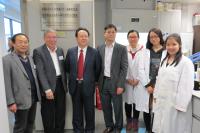 Prof. Tan Tieniu (3rd from left) visits the CUHK – CAS KIZ Joint Laboratory of Bio-resources and Molecular Research of Common Diseases with Prof. Chan Wai-yee (2nd from left) and Prof. Nelson L.S. Tang (middle)